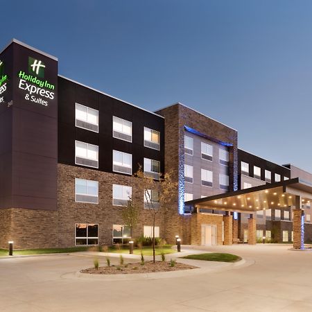 Holiday Inn Express & Suites - West Des Moines - Jordan Creek By Ihg Exterior foto