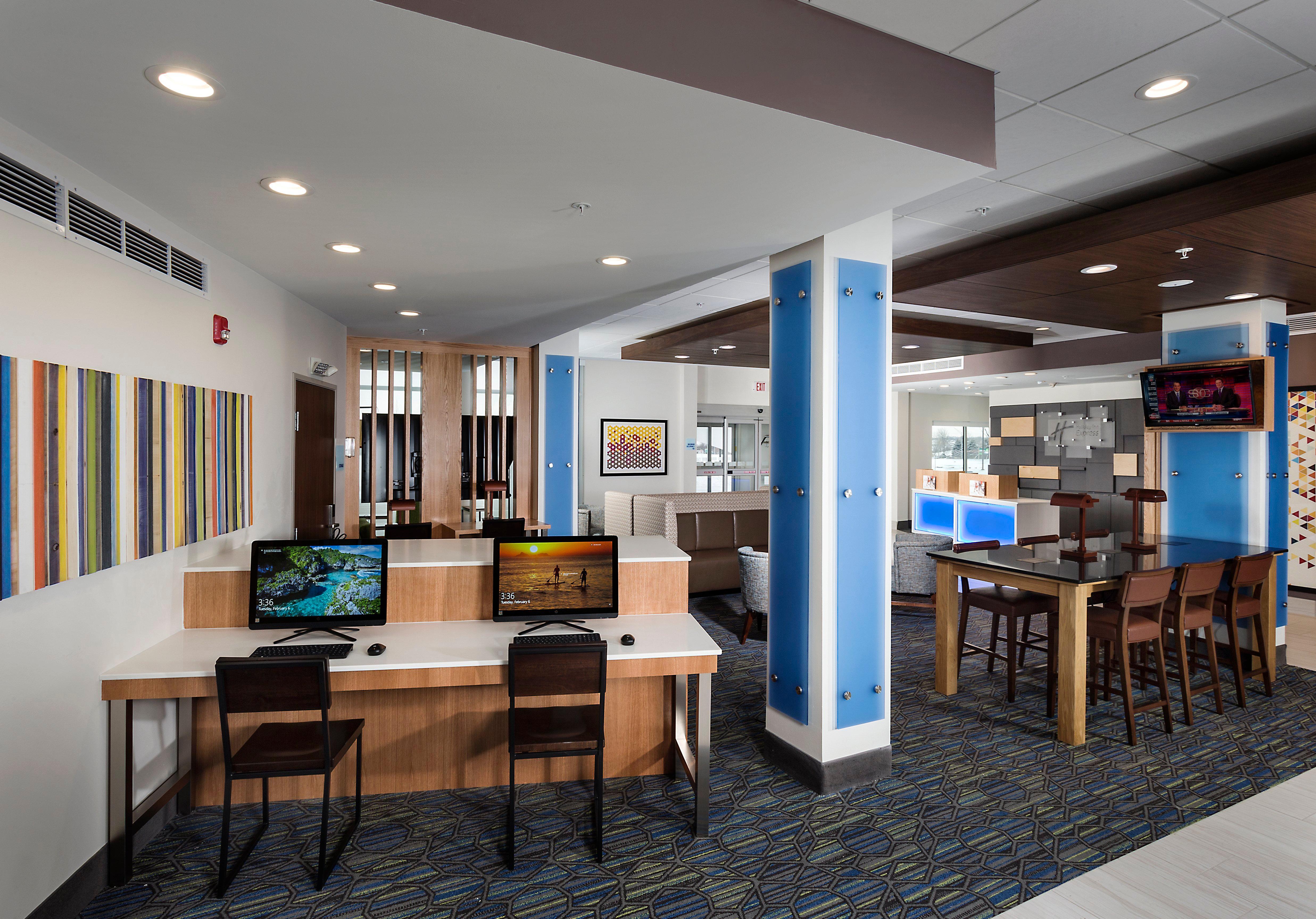 Holiday Inn Express & Suites - West Des Moines - Jordan Creek By Ihg Exterior foto